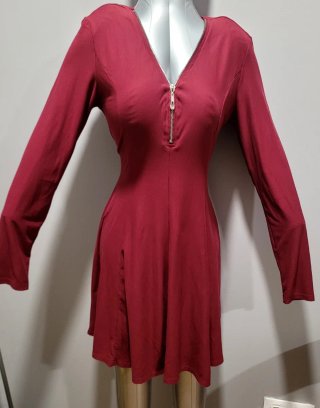 Vestido Rojo con Cremallera Frontal