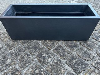 Jardinera de Resina Negra VONDOM 60x20x20 cm