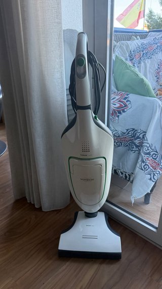 Aspiradora Vertical Vorwerk Kobold VC200