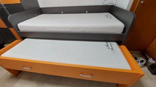 Cama nido doble gris y naranja