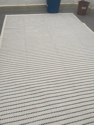 Alfombra Ikea STARREKLINTE beige/negro
