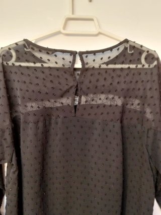Blusa de encaje semitransparente negra Zara XL