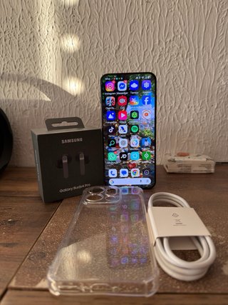 Oppo Find X9 Y + Galaxy Buds 4 Pro