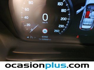 Volvo XC40 T2 Core Auto 95 kW (129 CV)