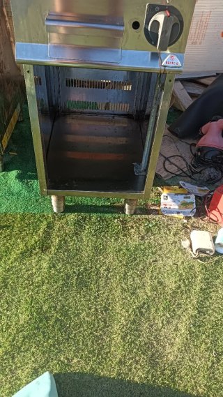 Barbacoa de gas de piedra