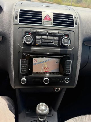 Volkswagen Touran 2011