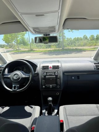Volkswagen Touran 2011