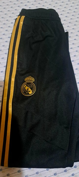 Lote de 4 pantalones para niño