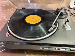 Tocadiscos Technics Negro