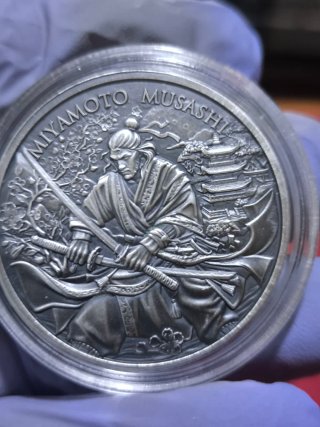 Moneda 1 Onza Plata Miyamoto Guerreros Legendarios