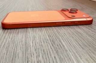 iPhone 17 Pro Coral
