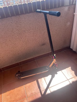 Patinete Freestyle con Acabado Metalizado