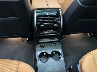 BMW X7 2024 xDrive40d
