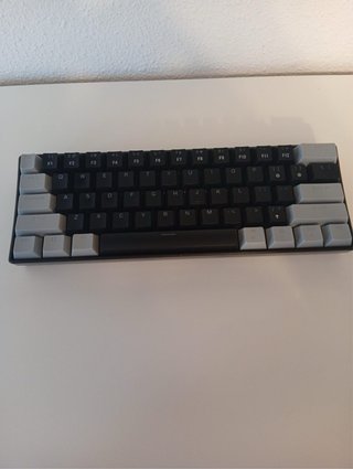 Teclado Gaming Mecánico Switches Rojos