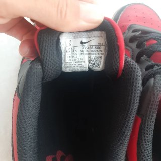 Zapatillas Deportivas Nike Rojas y Negras