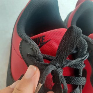 Zapatillas Deportivas Nike Rojas y Negras