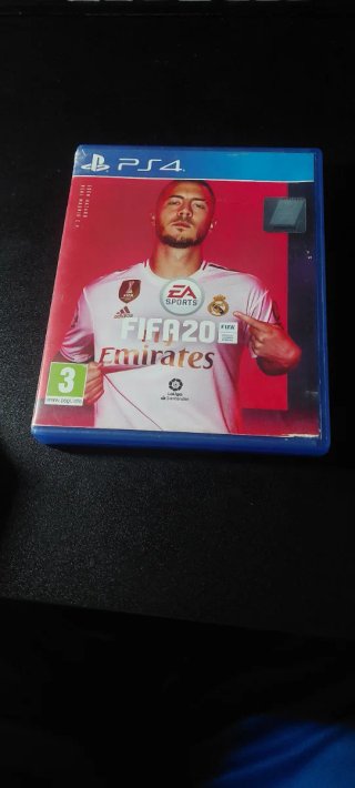 Lote Juegos PS4: Spider-Man, FIFA, Sims 4 y más