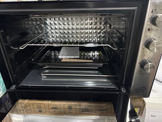 Horno Eléctrico Negro