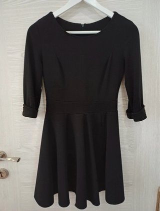 Vestido Negro Estilo Minimalista