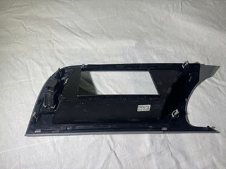 Marco Embellecedor Pantalla Audi A5 2009