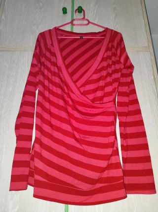 Camiseta manga larga rayas rosa y rojo