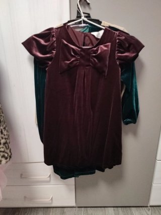 Lote de vestidos de fiesta de niña