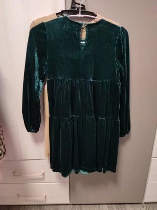 Lote de vestidos de fiesta de niña