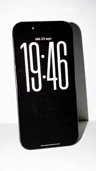 iPhone 17 Space Gray