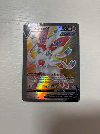 Carta Pokémon Sylveon V Golpe Fluido