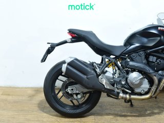 DUCATI MONSTER 821