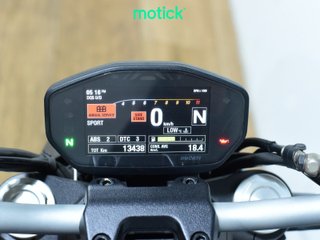 DUCATI MONSTER 821