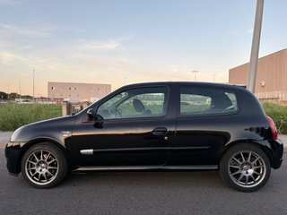 Renault Clio Sport Team Pack Racing