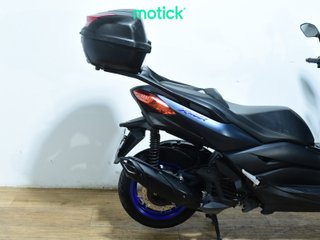 YAMAHA XMAX 125 (TOP CASE)