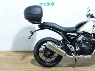 TRIUMPH SPEED 400
