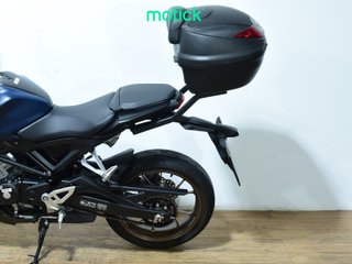 HONDA CB 125 R (TOP CASE)