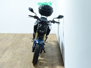 HONDA CB 125 R (TOP CASE)