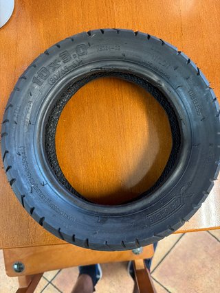 Neumático 10x3.0 para patinete eléctrico