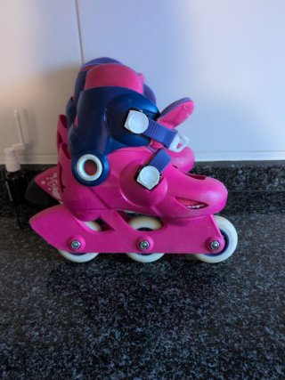 Patines en línea niña rosas y azules