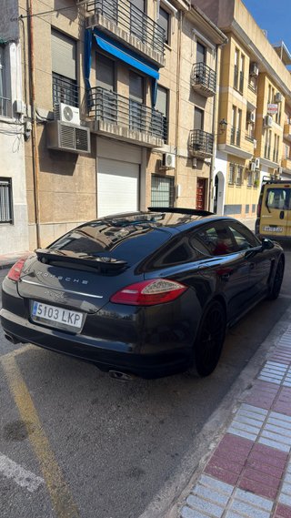 Porsche Panamera 2012