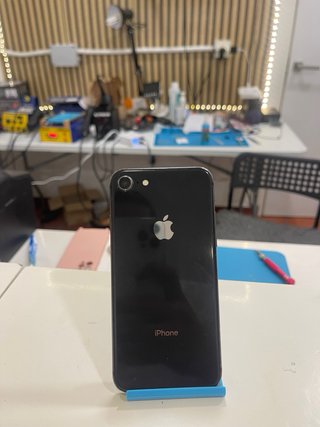 iPhone 8 64GB Negro