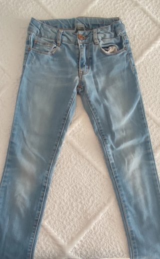 Vaqueros Zara para niña 7/8 años