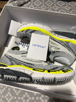 Off-White Zapatillas Deportivas Grises y Blancas