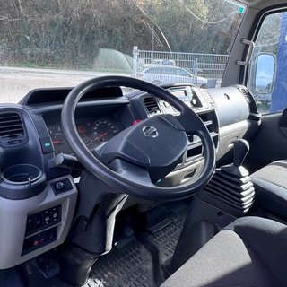 Nissan NT400 CABSTAR 4,70m DE CAJA FIJA | NACIONAL | 2018 | 180.000KM