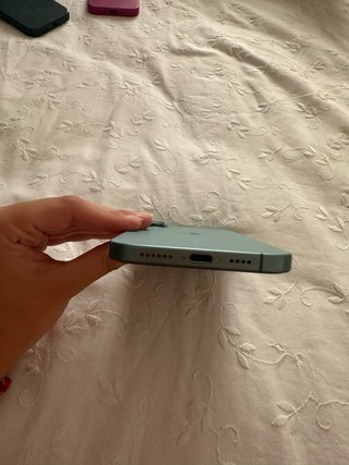 iPhone 16 Plus Turquesa