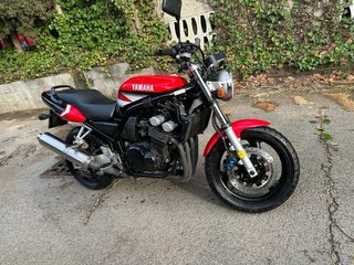 Yamaha Fazer 600