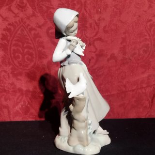 Figura Lladro Niña con Paloma