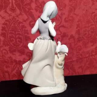 Figura Lladro Niña con Paloma