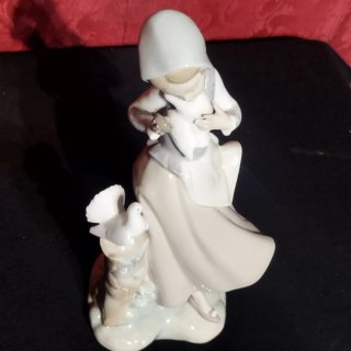 Figura Lladro Niña con Paloma