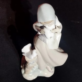 Figura Lladro Niña con Paloma