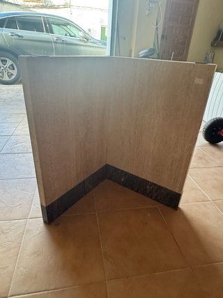 Mesa de mármol ovalada